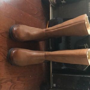 Brown waterproof size 9 ugg boots